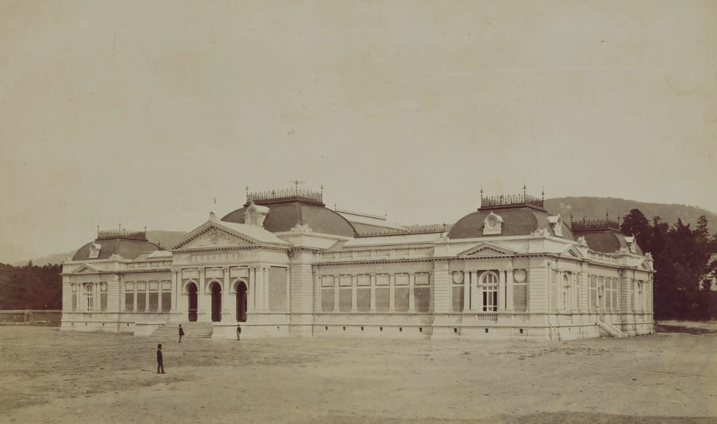 View of the Main Hall soon after its completion