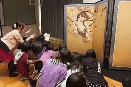 School outreach class in 2013 (Kyoto Municipal Mizu Elementary School)