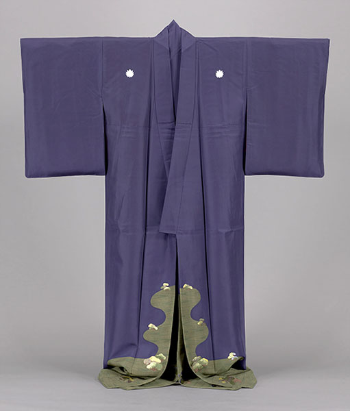 Formal Lined Kimono with Pine Shore; Matching Underrobe. Kyoto National Museum