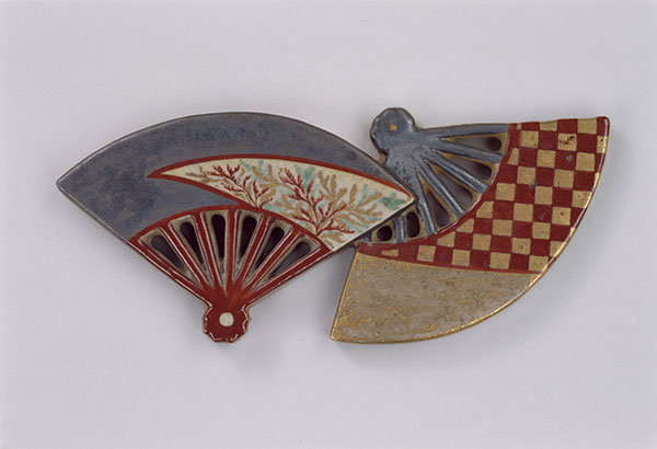 色絵釘隠　伝野々村仁清作　当館