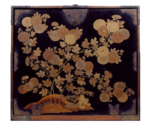 菊蒔絵器局　当館