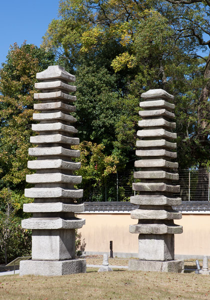Thirteen-Story Pagodas