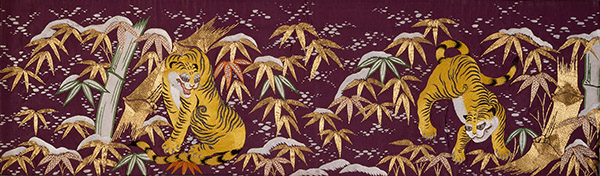 図1　竹に虎文様掛下帯（部分）　江戸時代（19世紀）　京都国立博物館