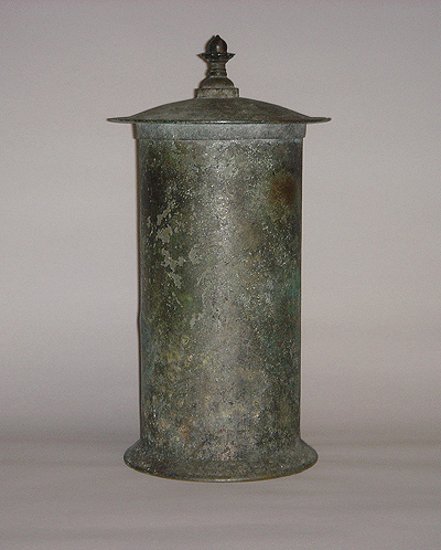 Illus. 1 Bronze Sutra Container (Fukuden-ji Temple)