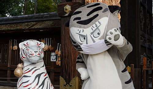 豊国神社に行ってきたリン♪  ＜おまいり編＞