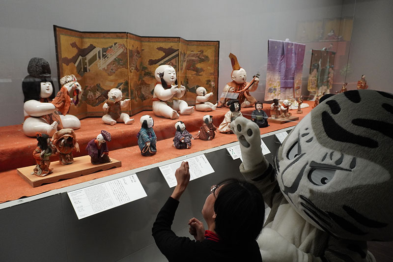 御所人形　春駒持（はるこまも）ち　京都国立博物館所蔵