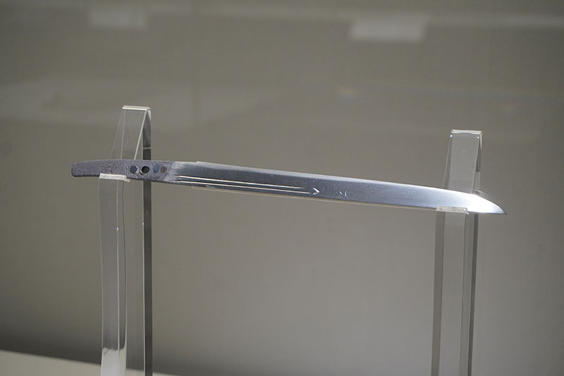 山内研究員、登場