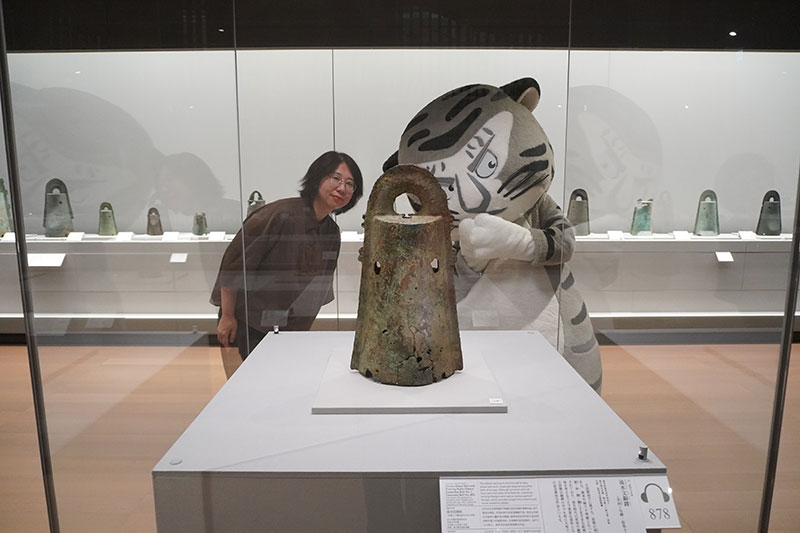 重要文化財 流水文銅鐸(りゅうすいもんどうたく)(井向1号鐸・辰馬403号鐸) 福井県坂井市井向出土 辰馬考古資料館所蔵 <3F-1 通期展示>