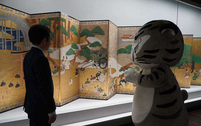 国宝 源氏物語関屋澪標図屛風 俵屋宗達筆(東京・静嘉堂文庫美術館所蔵)