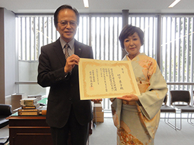 竹下景子さんと佐々木館長