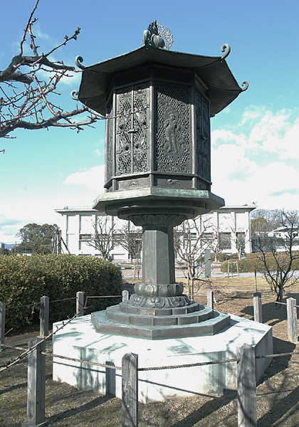 Octagonal Bronze Lantern