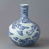 Important Cultural Property. Globular Bottle with Dragon and Waves. Hatakeyama Memorial Museum of Fine Art