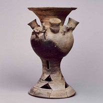 Decorated Jar with Pedestal. Excavated from the Nishimiyayama tumulus, Tatsuno, Hyogo, Kyoto National Museum
