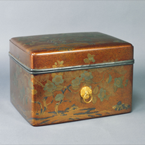 Toiletry Case with Pines and Camellias in Makie, (Kyoto National Museum, National Treasure)
