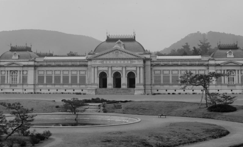 The newly constructed Main Hall